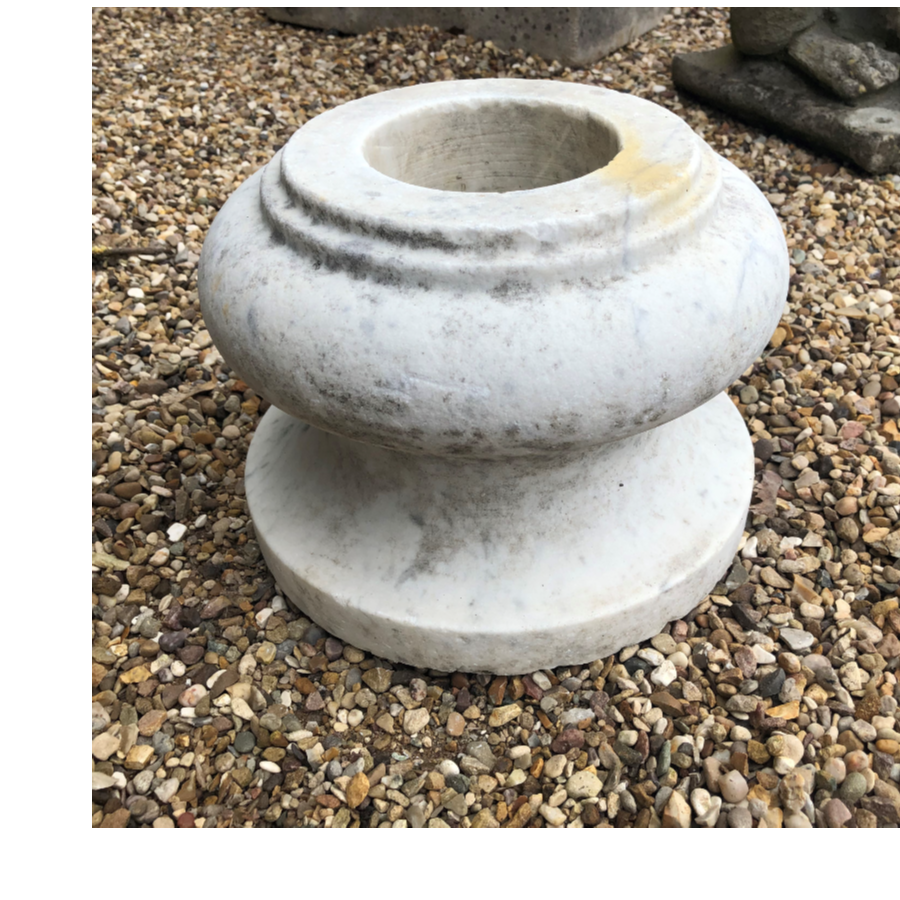 Small Marble Urn - VIN482A