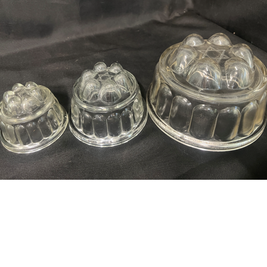Set of 3 Vintage Glass Jelly Moulds - VIN728A