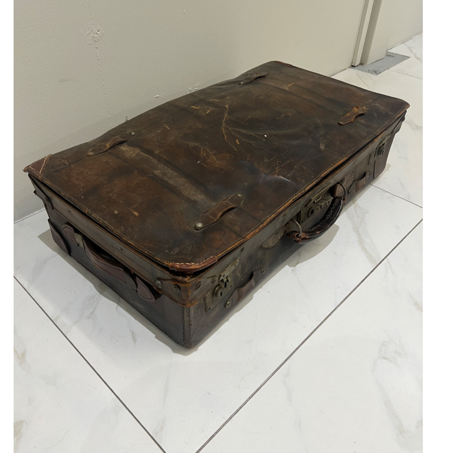 Vintage premium quality leather suitcase - VIN1006K1