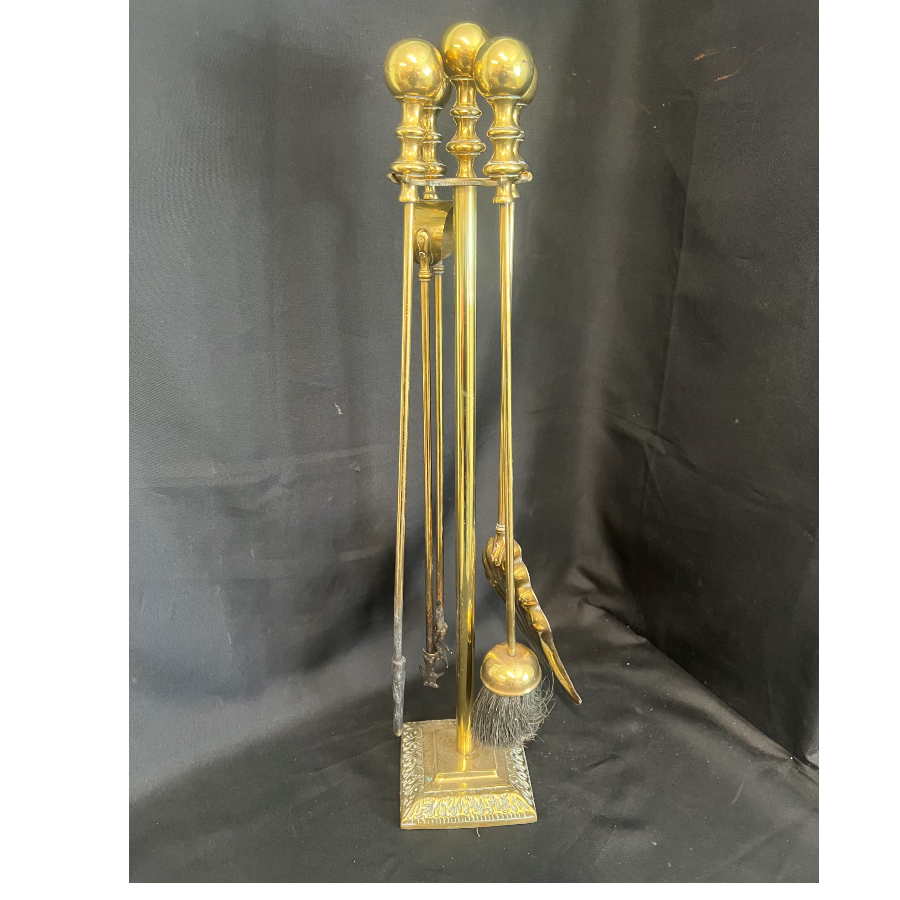 A quality ﻿Antique tall solid brass fireside companion set of four pieces - VIN1026W