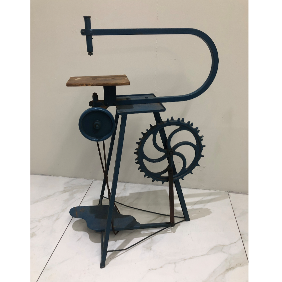 Original vintage foot operated Treadle saw - VIN1025L