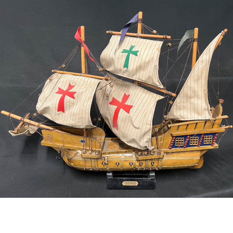 Solid Wood 'Santa Maria' Handbuilt Model Ship - VIN981A