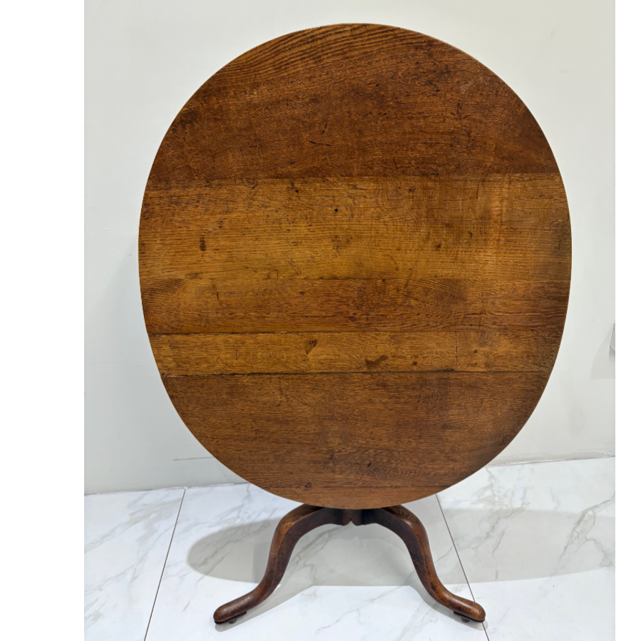 Antique Oval Tilt Top Tripod Table - VIN1118S
