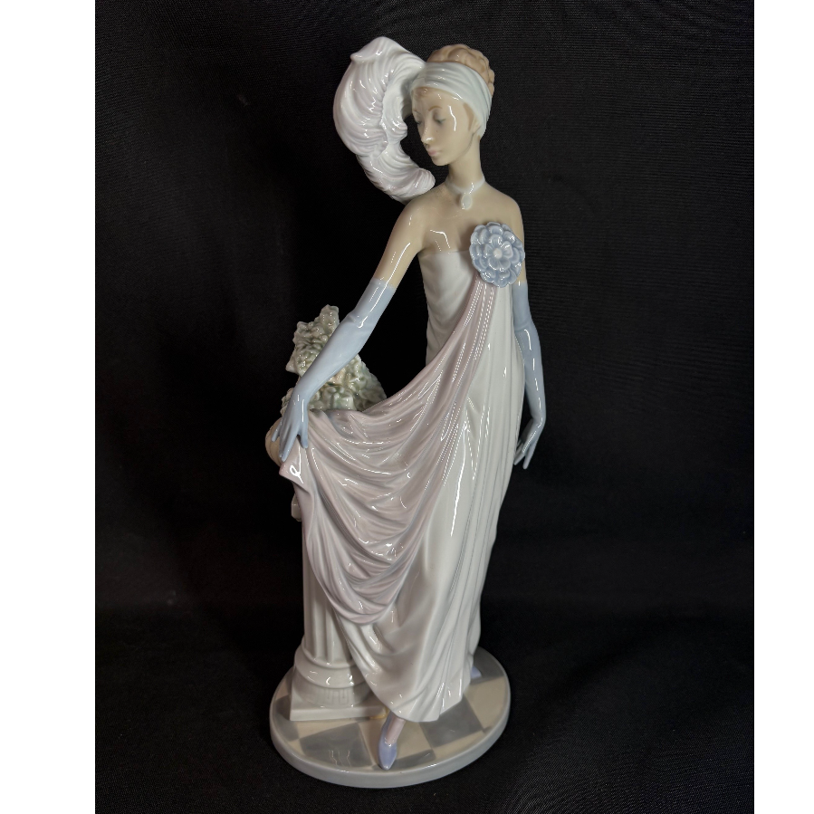 Lladro Porcelain Figurine #5283 