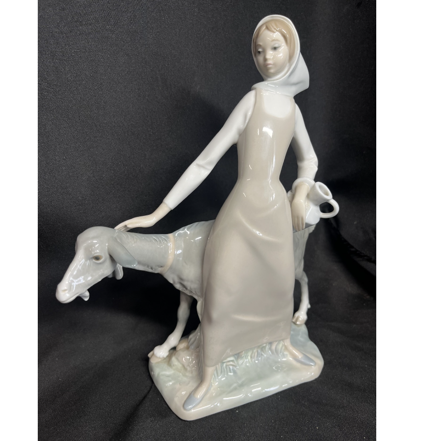 Lladro #4590 
