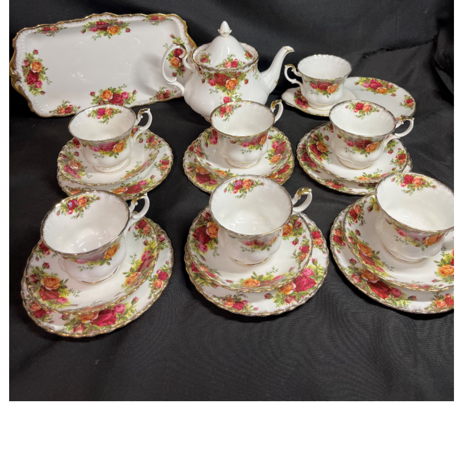 Royal Albert Tea Set - VIN1155T