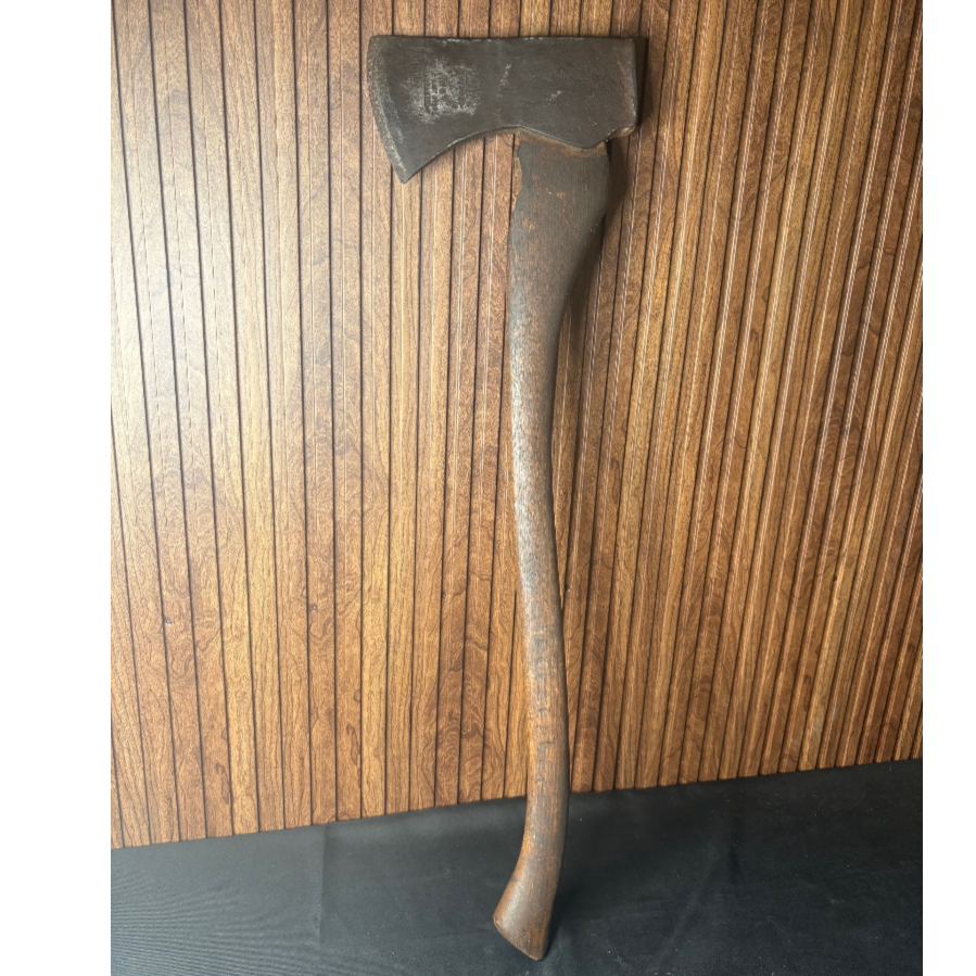 Vintage Solid Cast Steel Elwell Axe - Size 7 - VIN1159F