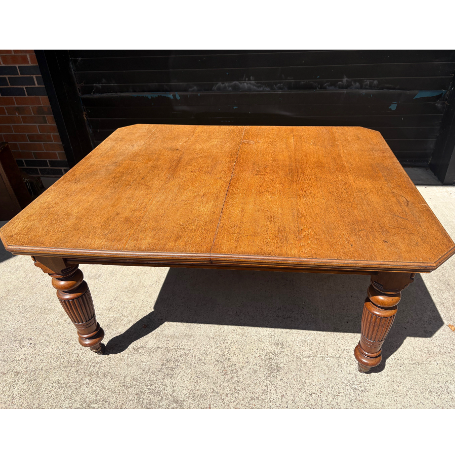 Victorian Oak Wind Out Extendable Table - VIN1113X
