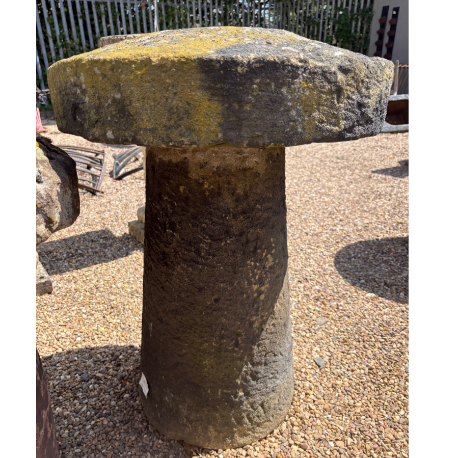 Staddle Stone - VIN604C3