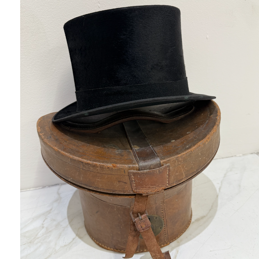 Quality Top Hat in Leather Robert Heath Hat Box - VIN1146Q