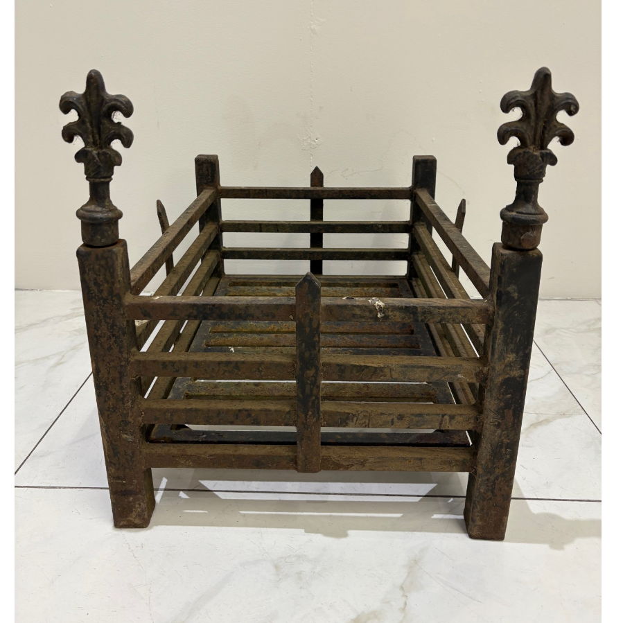 Old Reclaimed Heavy Cast Iron Fire grate - VIN1156L