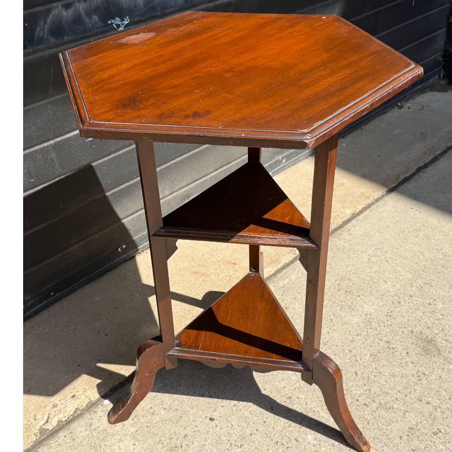 Antique Stylish Occasional Table - VIN1177Q