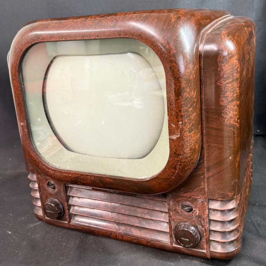 1950s Bush Type 22 Bakelite Television - VIN1172J
