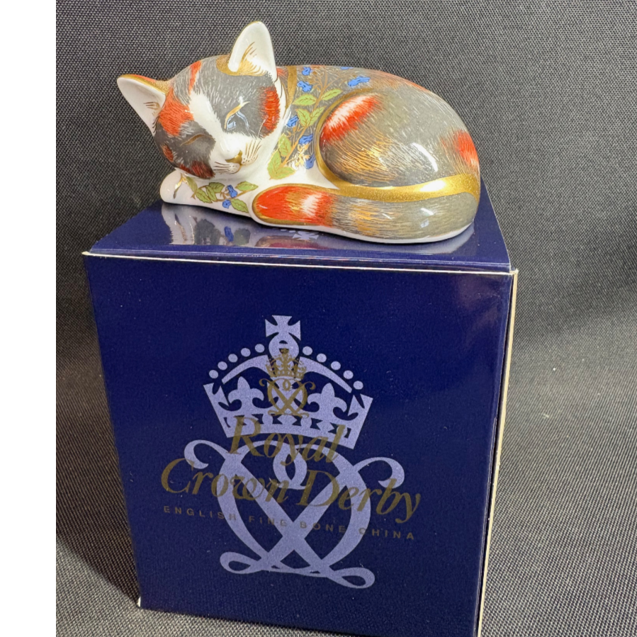 Boxed Royal Crown Derby 'Cat Nip Kitten' Paperweight - VIN1188A