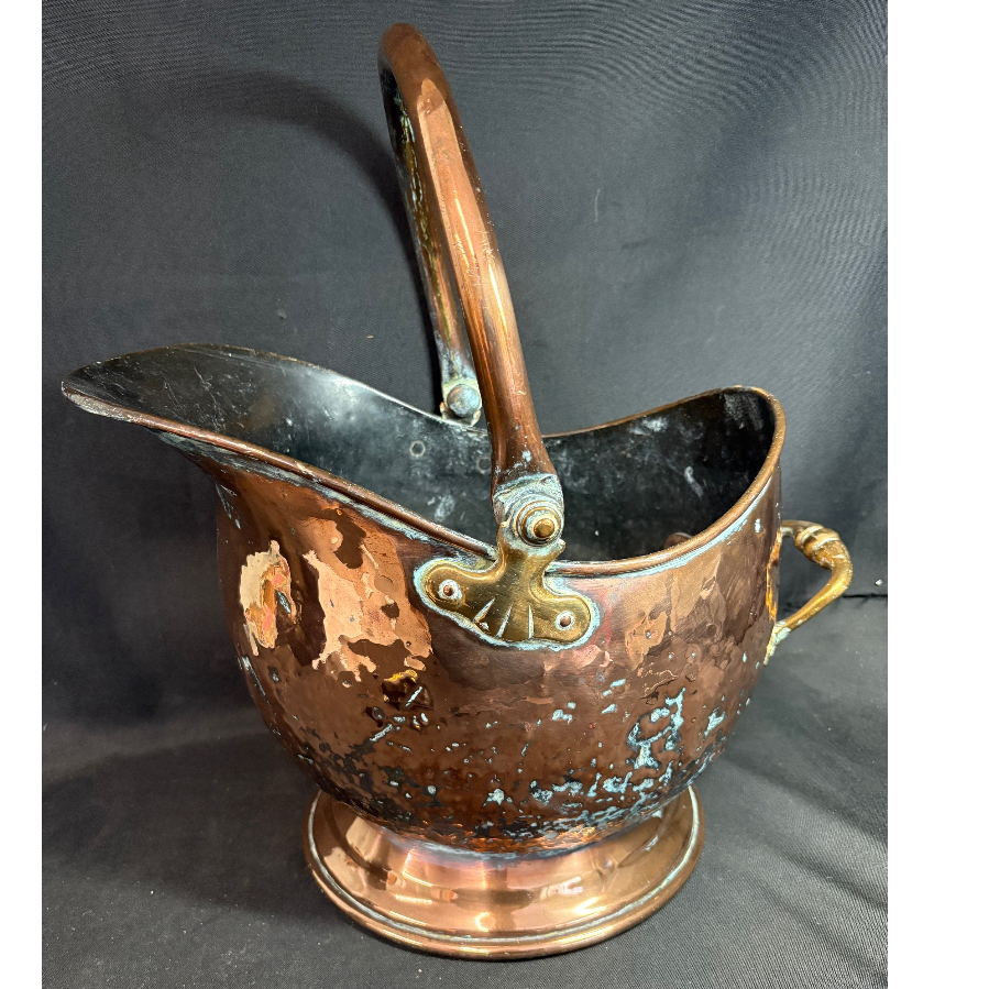 Antique Victorian Quality Copper Helmet Coal Scuttle - VIN1178Z