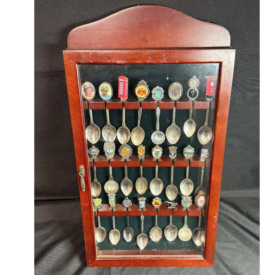 Vintage 24 Collectable Spoons in Display Case - VIN1193A