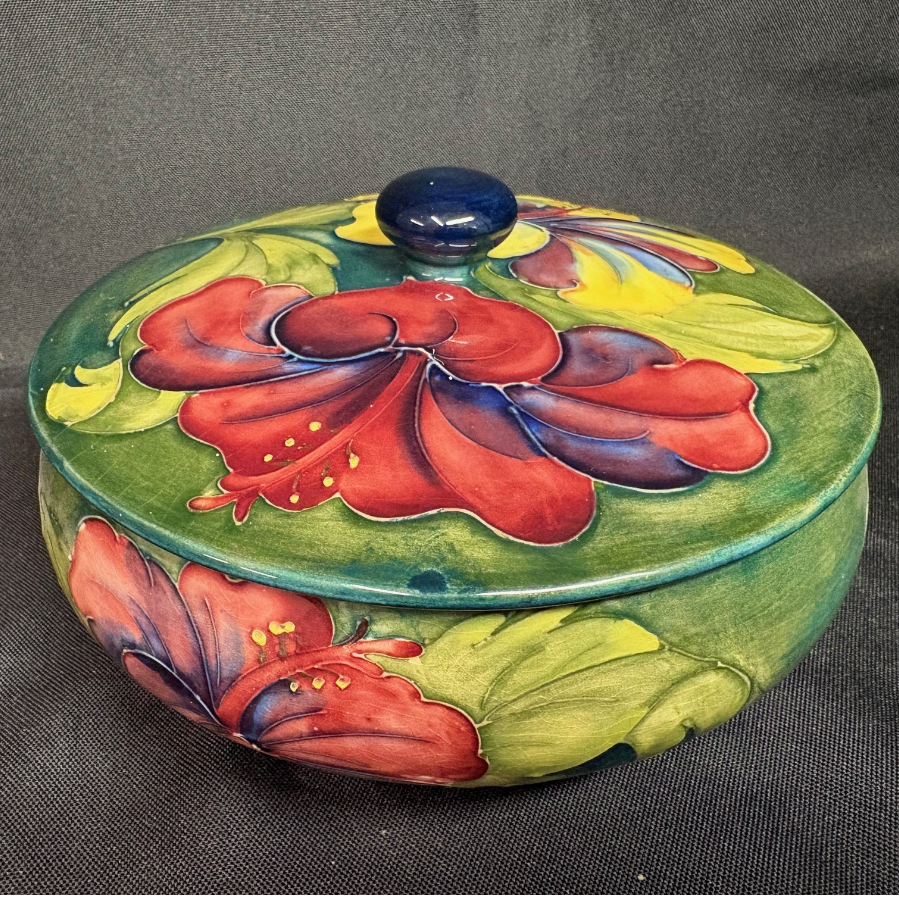 Moorcroft Green Hibiscus Lidded Pot - VIN1207B