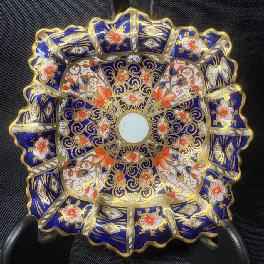 Royal Crown Derby Traditional Imari 2451 Small Square Ashtray - VIN1202D