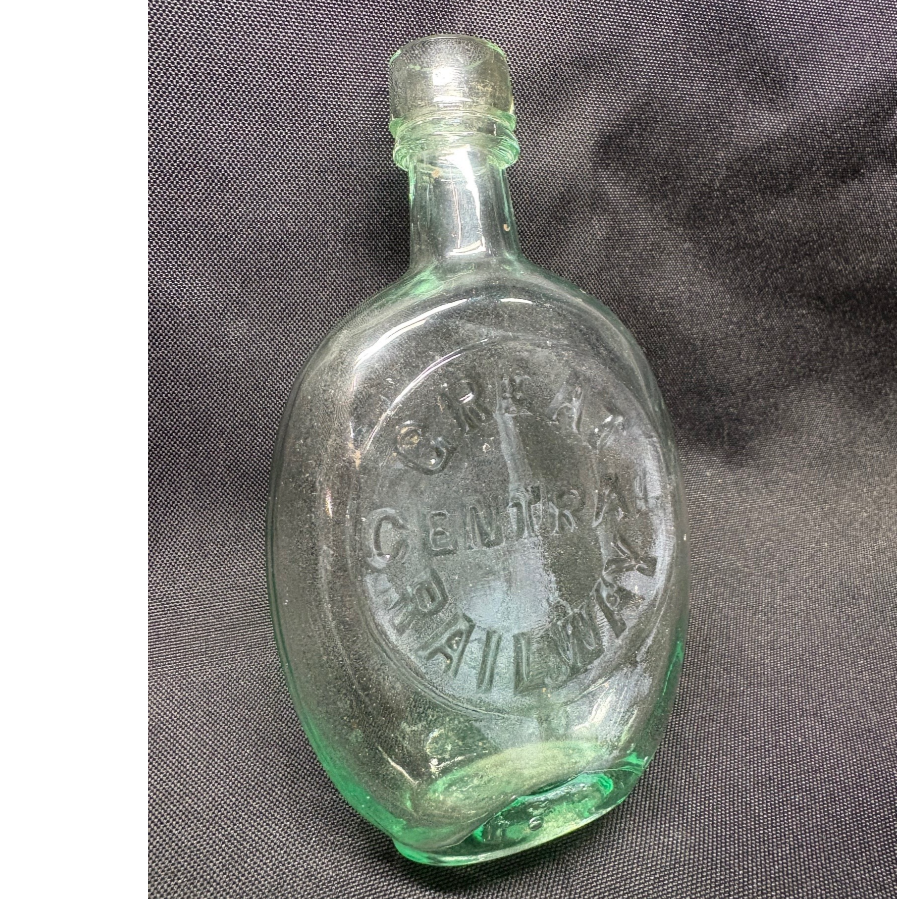 Great Central Railway Glass Bottle - VIN1216Y Great Central Railway Glass Bottle - VIN1216Y
