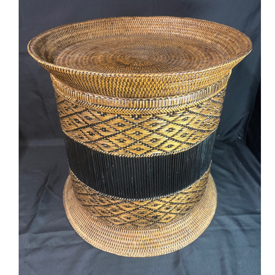 Vintage Handwoven Rattan Lidded Storage/Laundry Basket - VIN1214G Vintage Handwoven Rattan Lidded Storage/Laundry Basket - VIN1214G