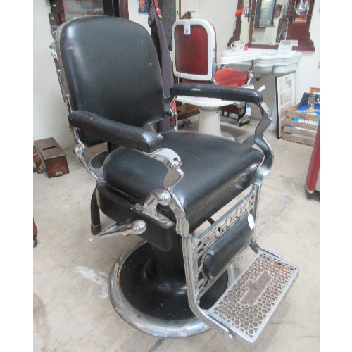 Antique Barber Chair VIN227B