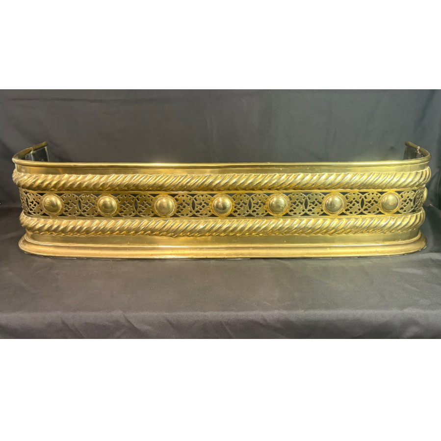 Original antique decorative brass fireside fender with pierced and rope twist design - VIN1218Y