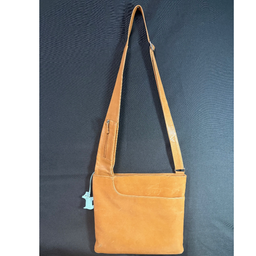 Radley Tan Leather Crossbody Bag - VIN1223A Radley Tan Leather Crossbody Bag - VIN1223A