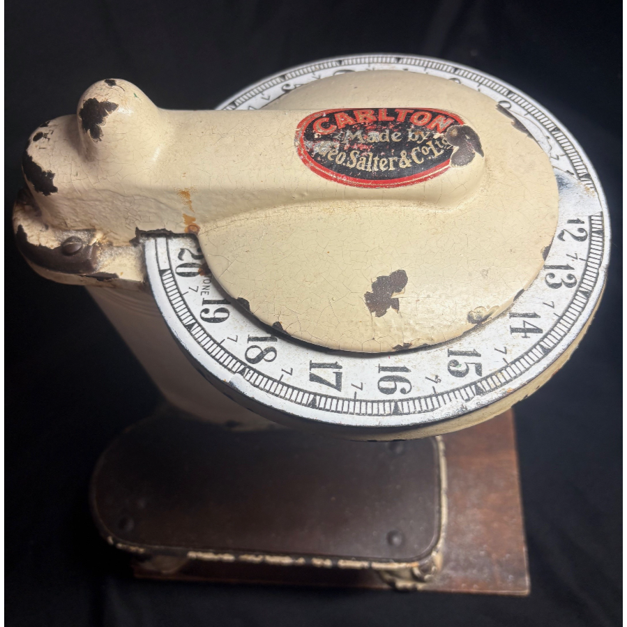 Antique 'Carlton' Mechanical Bathroom Scale - VIN1216B