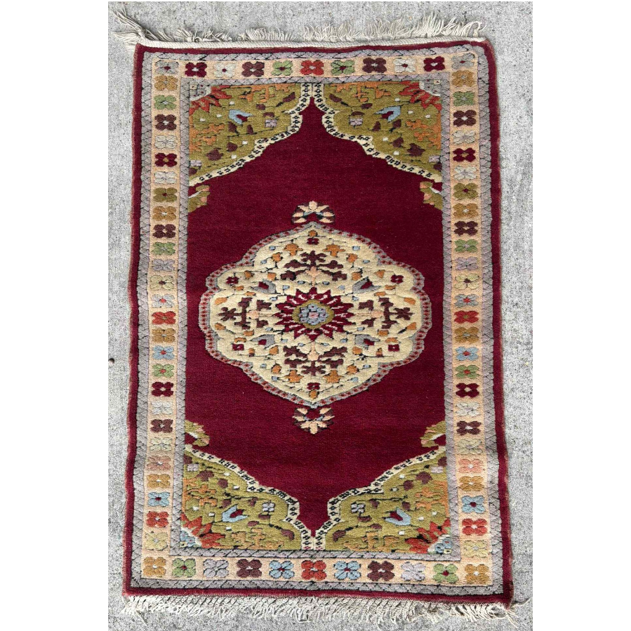 Turkish Hereke Rug: Handmade Wool Otoman Medallion Carpet - VIN1151C Turkish Hereke Rug: Handmade Wool Otoman Medallion Carpet - VIN1151C