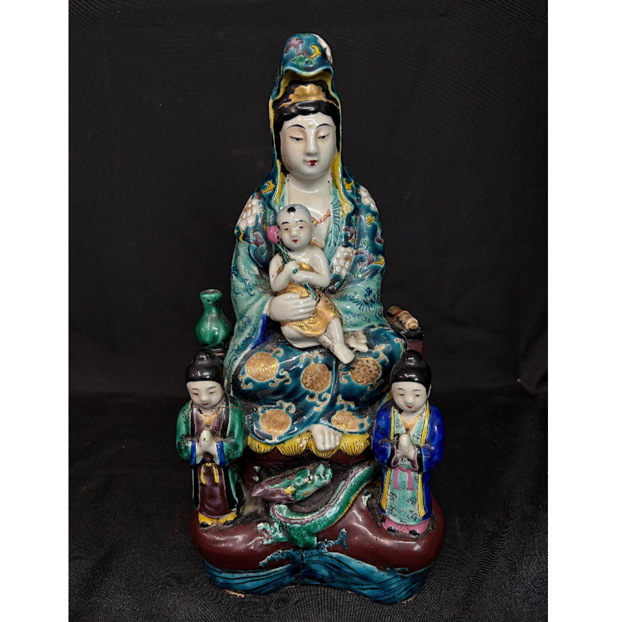 Porcelain Chinese Statue of Guanyin - VIN1215Z Porcelain Chinese Statue of Guanyin - VIN1215Z