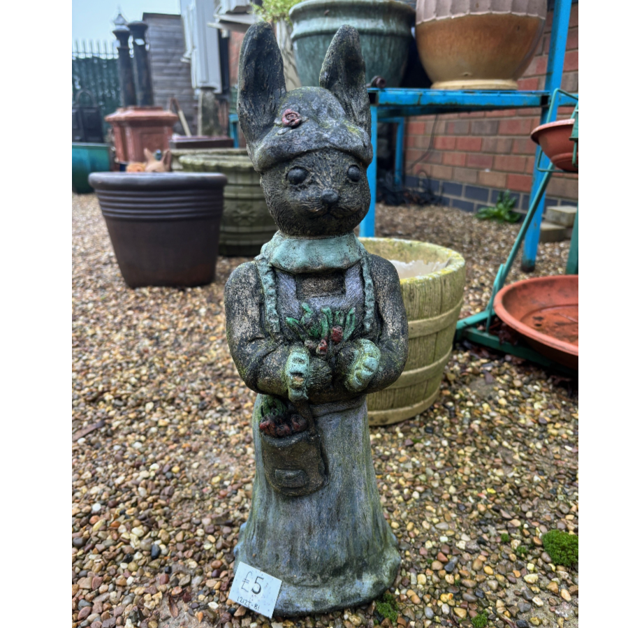 Reconstituted stone Rabbit garden ornament - VIN1212T