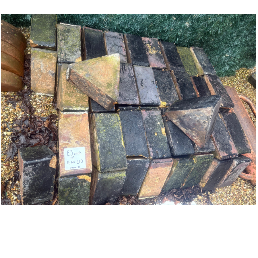 Reclaimed Large Triangular Stone Blocks - VIN1195M