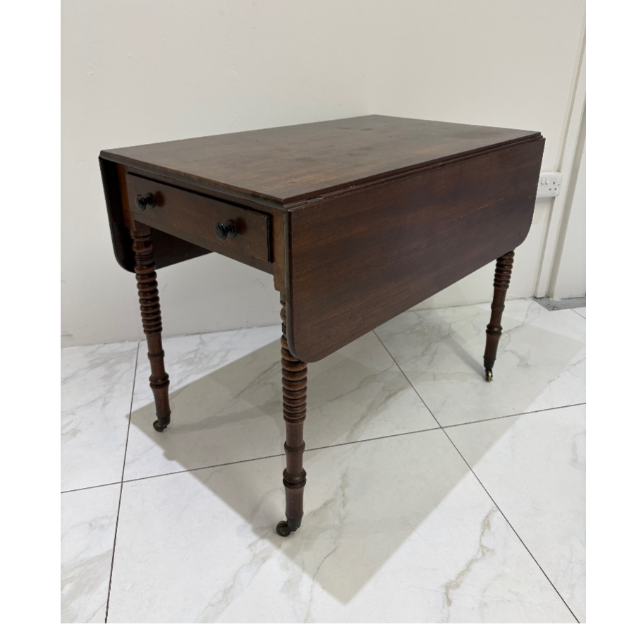 Antique Mahogany Drop Leaf Side Table - VIN1233L