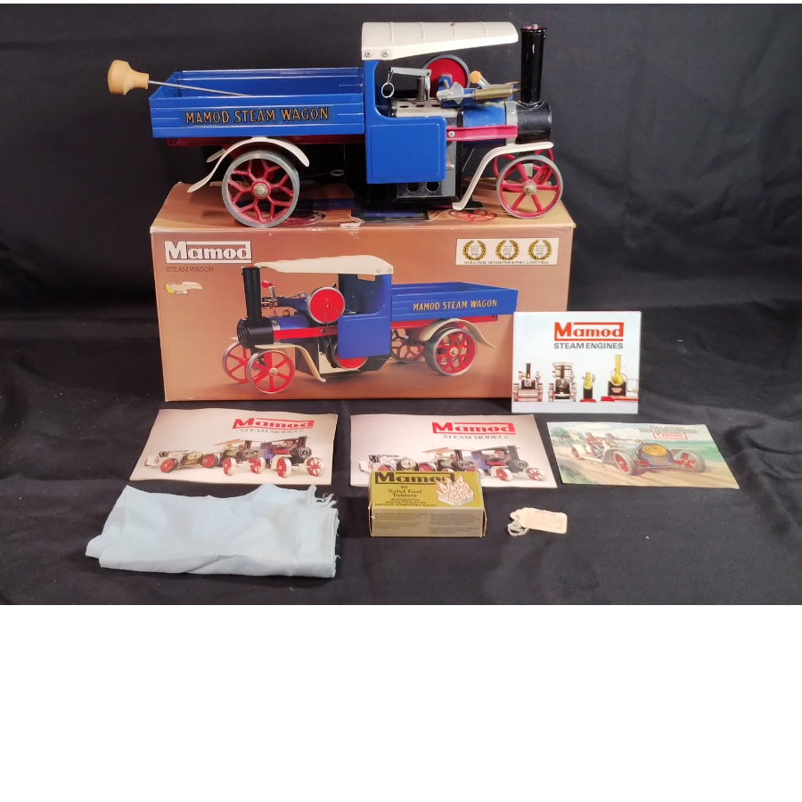 Boxed Mamod Steam Engine and Fuel Tablets - Vin 1234Q