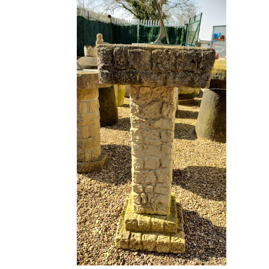 Sundial with Square Top - VIN1057F