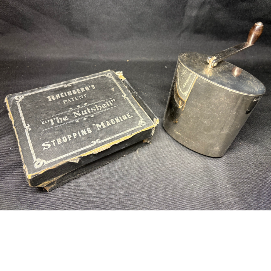 Vintage Boxed 'The Nutshell' Stropping Machine - VIN826K