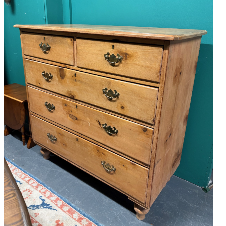 Rustic Vintage Pine Chest of Drawers - VIN1244D