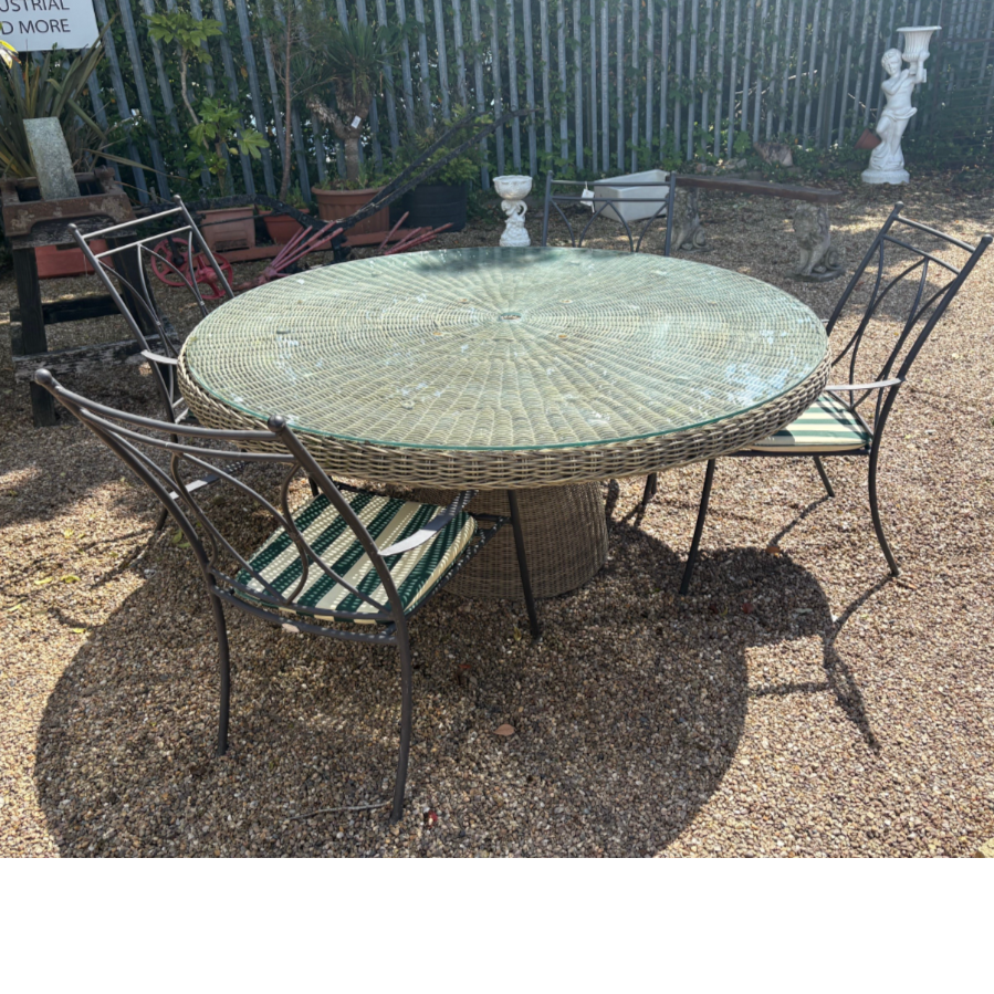 Neptune 6 Seater Wicker Glass Topped Table & 4 Heavy Metal Chairs - VIN1227A