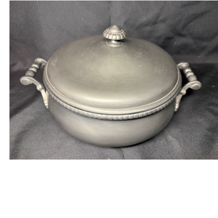 Vintage French Pewter 'Les Etains de France' Lidded Serving Dish - VIN1251O Vintage French Pewter 'Les Etains de France' Lidded Serving Dish - VIN1251O