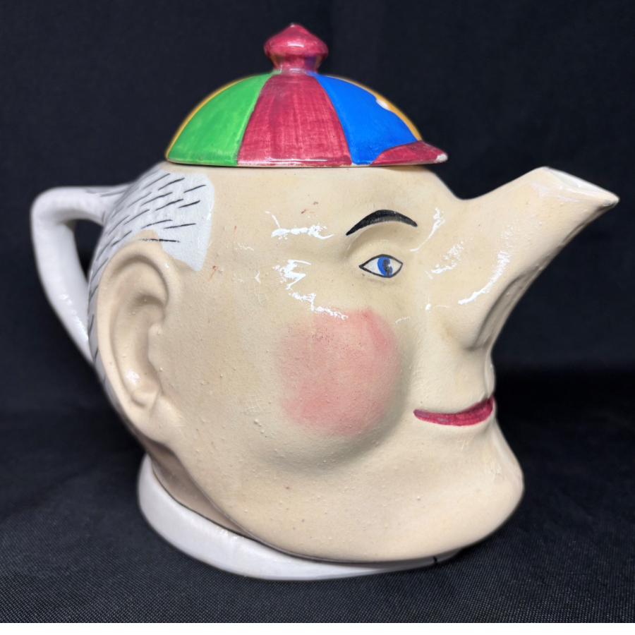 Vintage Devonmoor Simple Simon Teapot – VIN1253B Vintage Devonmoor Simple Simon Teapot – VIN1253B