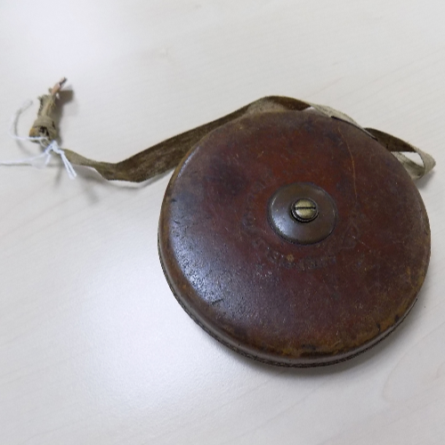Vintage Leather Case Tape Measure VIN02D