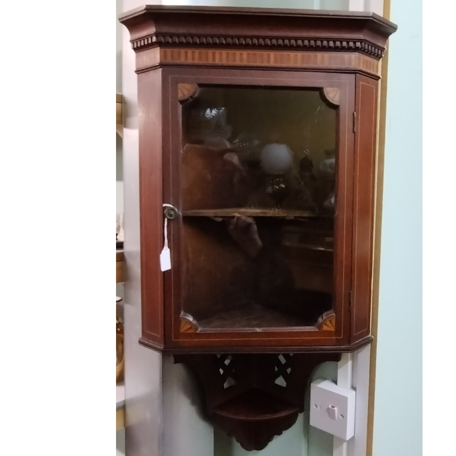 Mahogany wall-hanging corner display cabinet - VIN1228c Mahogany wall-hanging corner display cabinet - VIN1228c