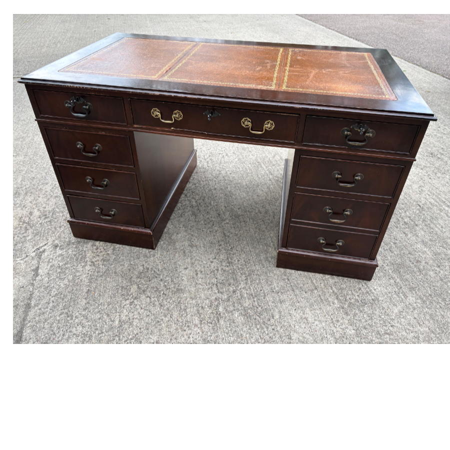 Vintage Mahogany Twin Pedestal Desk - VIN1251A Vintage Mahogany Twin Pedestal Desk - VIN1251A