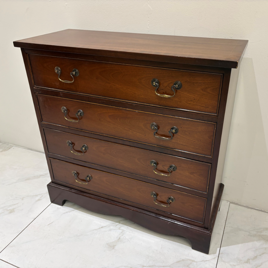 Vintage Mahogany Chest of 4 Drawers – VIN1251B Vintage Mahogany Chest of 4 Drawers – VIN1251B