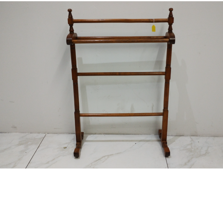 Victorian style wooden towel rail - VIN1148c Victorian style wooden towel rail - VIN1148c