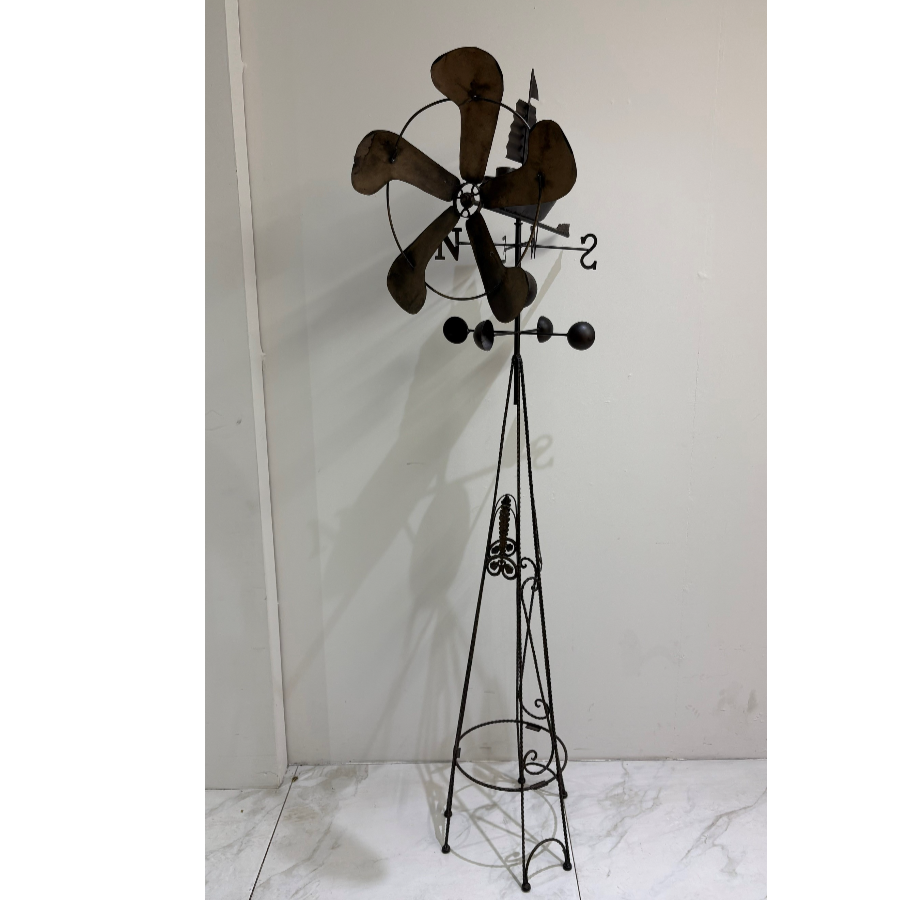 Metal Plant Support And Rotating Garden Feature - VIN1265L Metal Plant Support And Rotating Garden Feature - VIN1265L