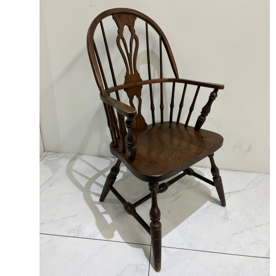 American Windsor chair stamped by the manufacturer  “Pennsylvania House” - VIN1269A