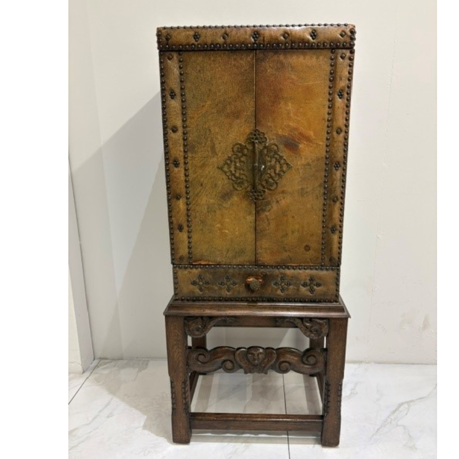 Vintage Leather Cocktail Cabinet In The Spanish Revival Style - VIN1259C Vintage Leather Cocktail Cabinet In The Spanish Revival Style - VIN1259C