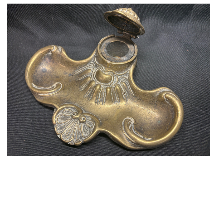 Art Nouveau Antique Brass Inkwell With Liner - VIN1260K Art Nouveau Antique Brass Inkwell With Liner - VIN1260K