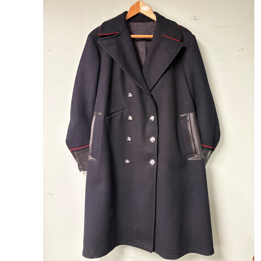 Rare vintage 1940/50’s bus driver/ Conductor overcoat for use on BMMO Midland Red buses - VIN1269F Rare vintage 1940/50’s bus driver/ Conductor overcoat for use on BMMO Midland Red buses - VIN1269F